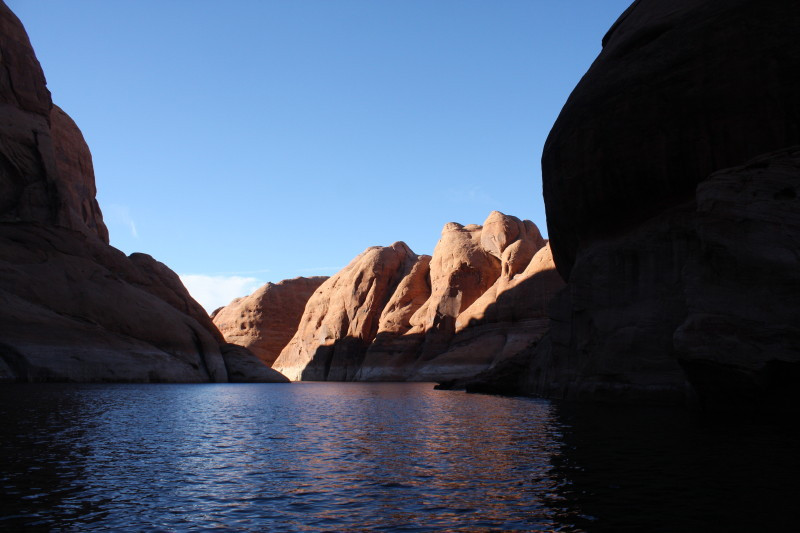 Rainbow Bridge National Monument-鲍威尔湖必去景点