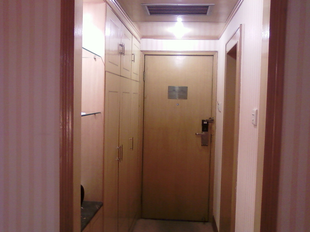 燕安大酒店主图