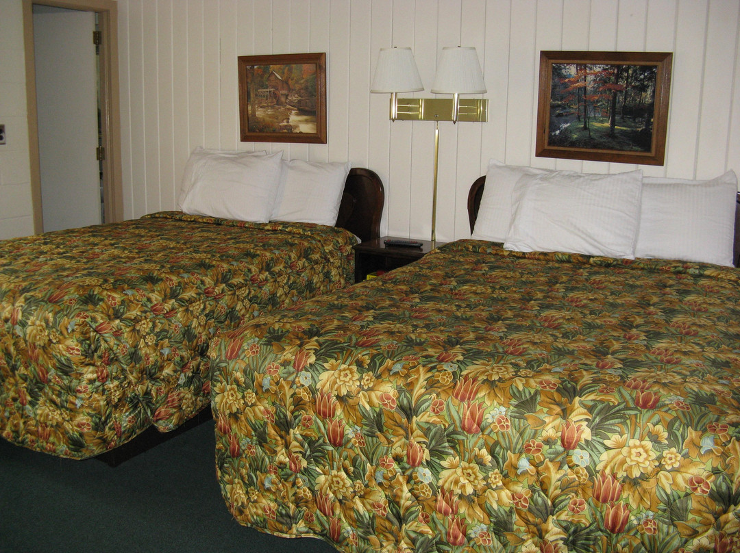 White Columns Motel主图