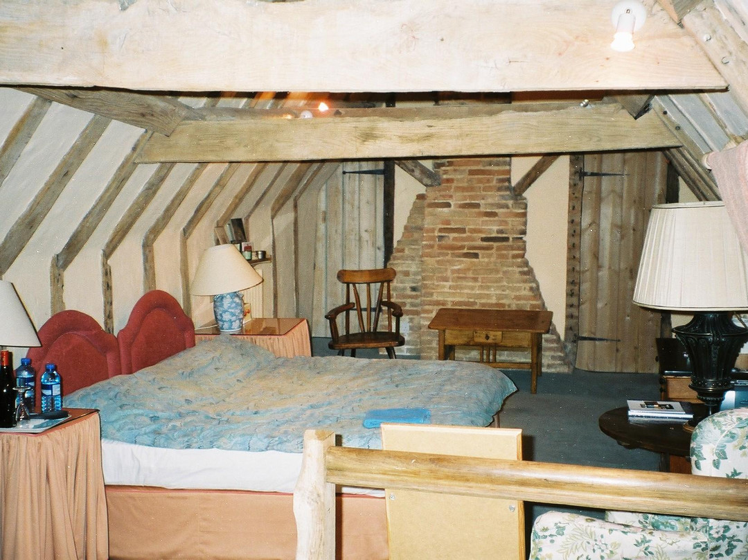 Tighe Hall Manor