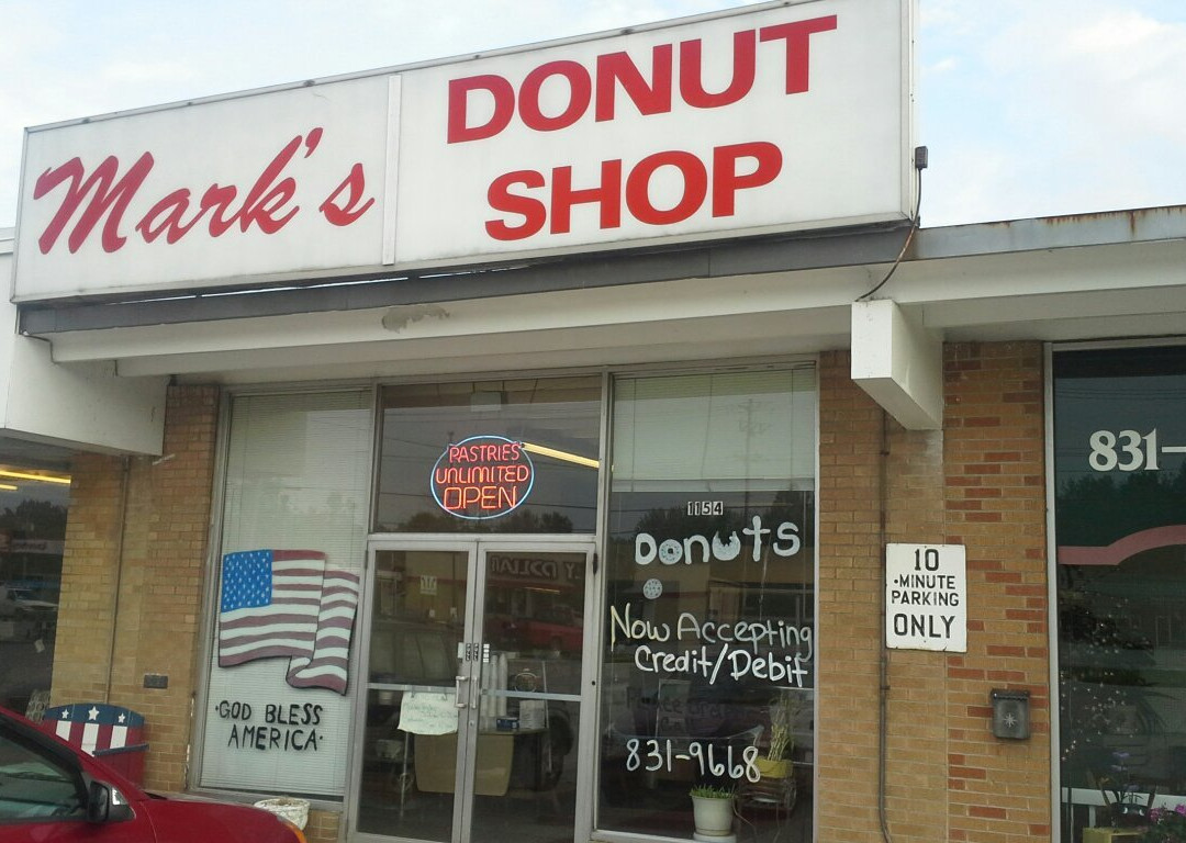 Day Heights餐馆和美食-Mark's Donut Shop