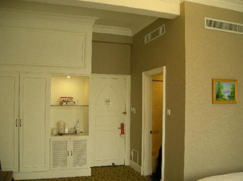 静安海格公寓-客卧