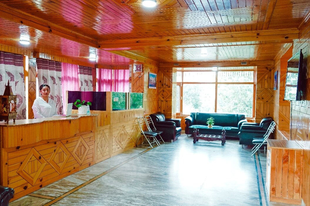 Hotel Rishi Palace主图