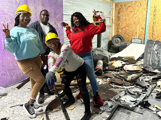 The Smashit House Rage Room and Retro Game Room-戴维必去景点