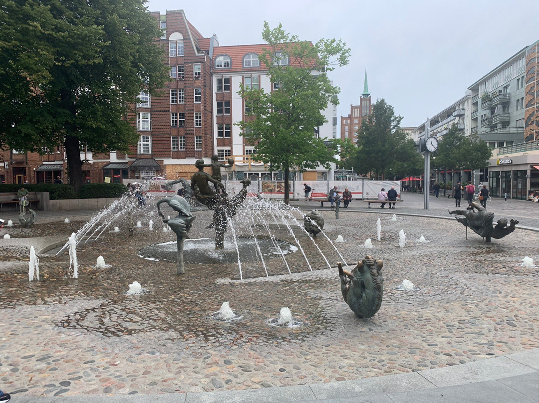 Brunnen der Lebensfreude景点图片