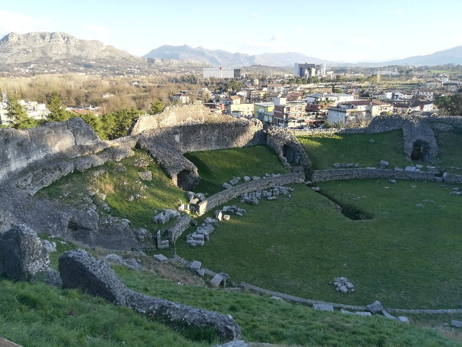 Anfiteatro Romano di Casinum