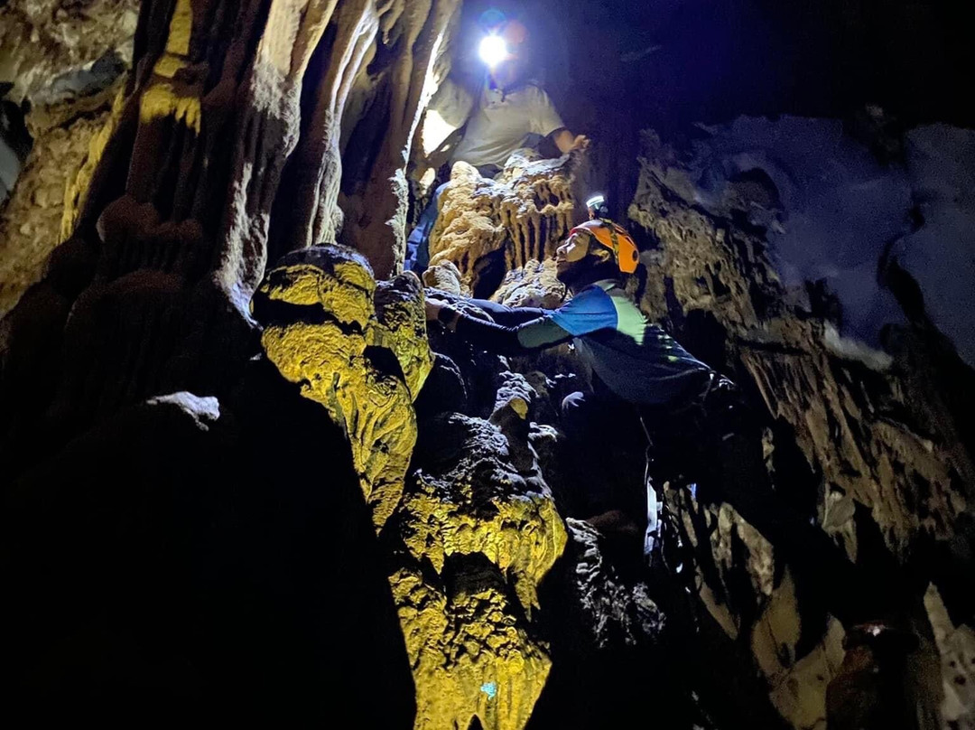 Thien Long Cave景点图片