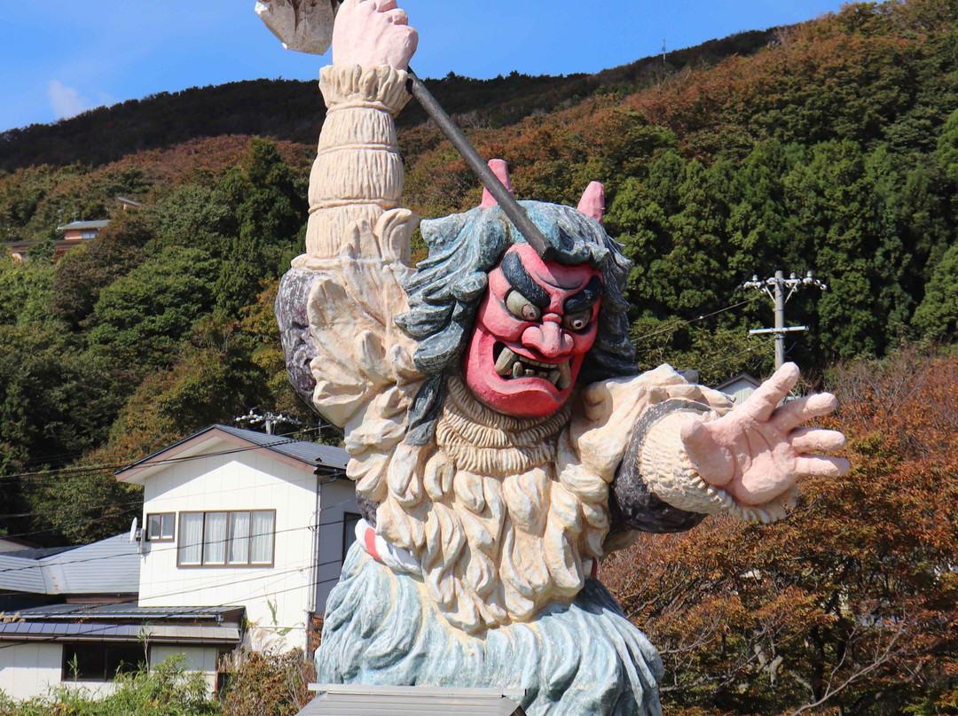 Namahage Statue in Monzen-男鹿市必去景点
