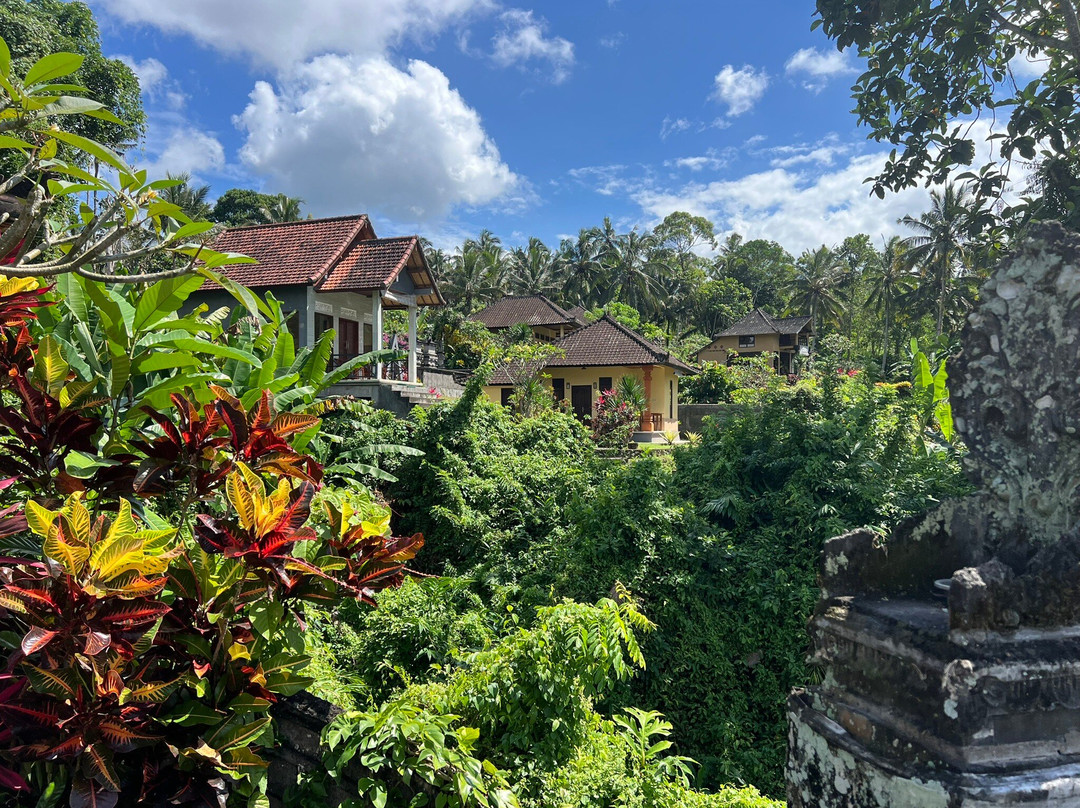 彭杜克巴都英达寄宿宾馆主图