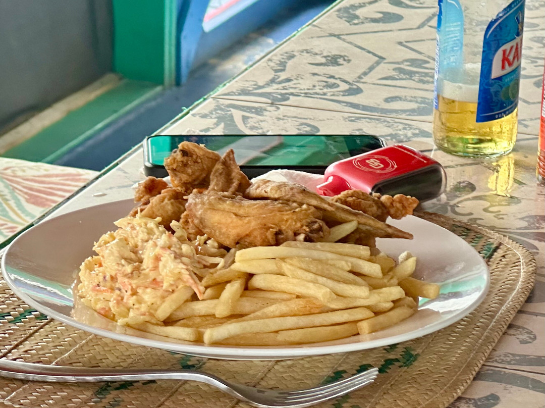 Gordon's Beach Bar & Grill