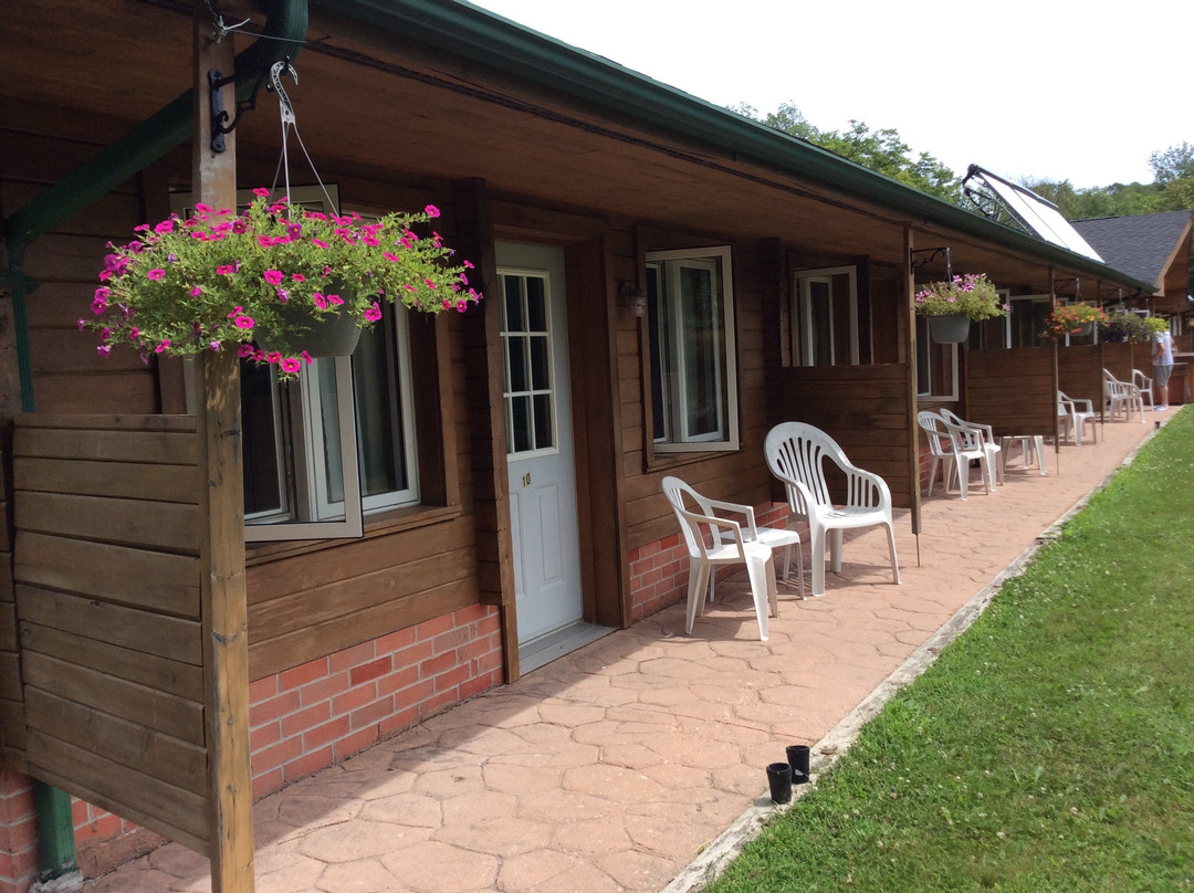 Quiet Bay Inn & Cafe主图