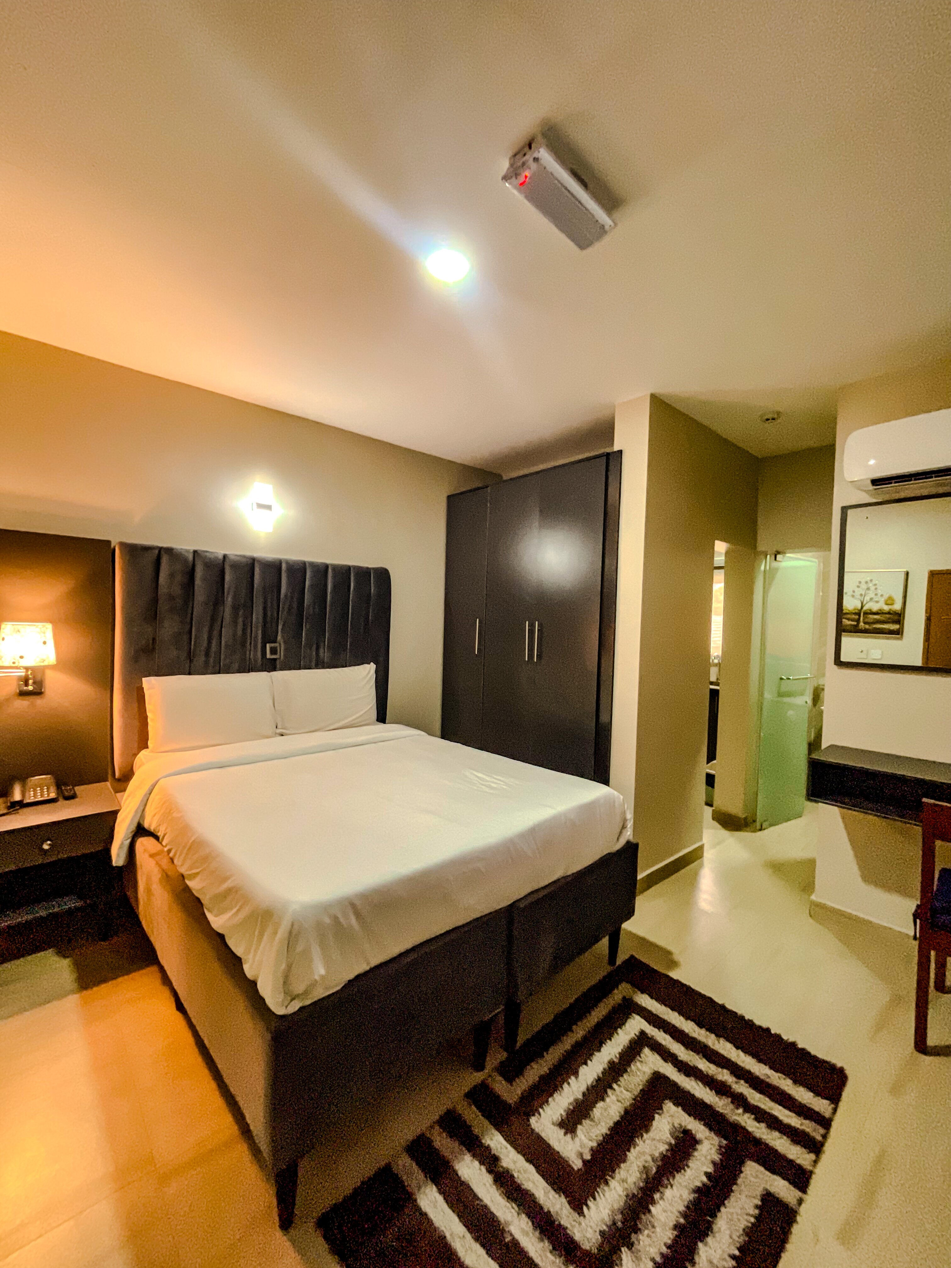 Capital Roost-客卧