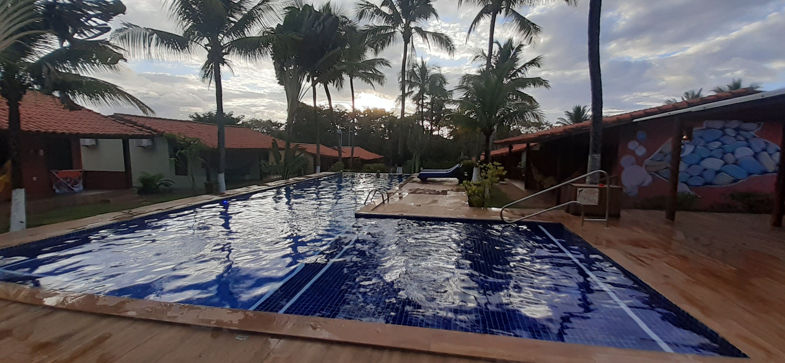 Pousada Praia Das Ondas Pe Na Areia-泳池
