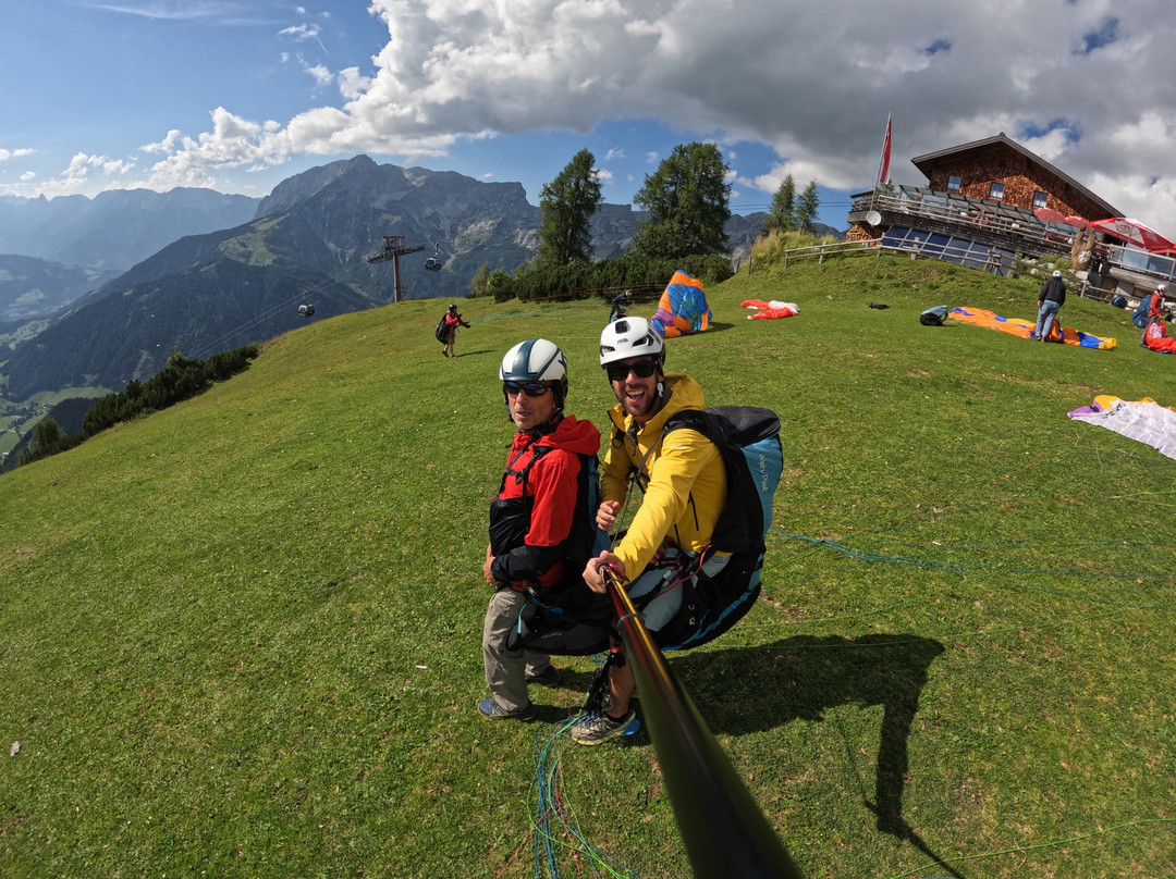 FlyTandem Paragliding-维尔芬韦恩必去景点