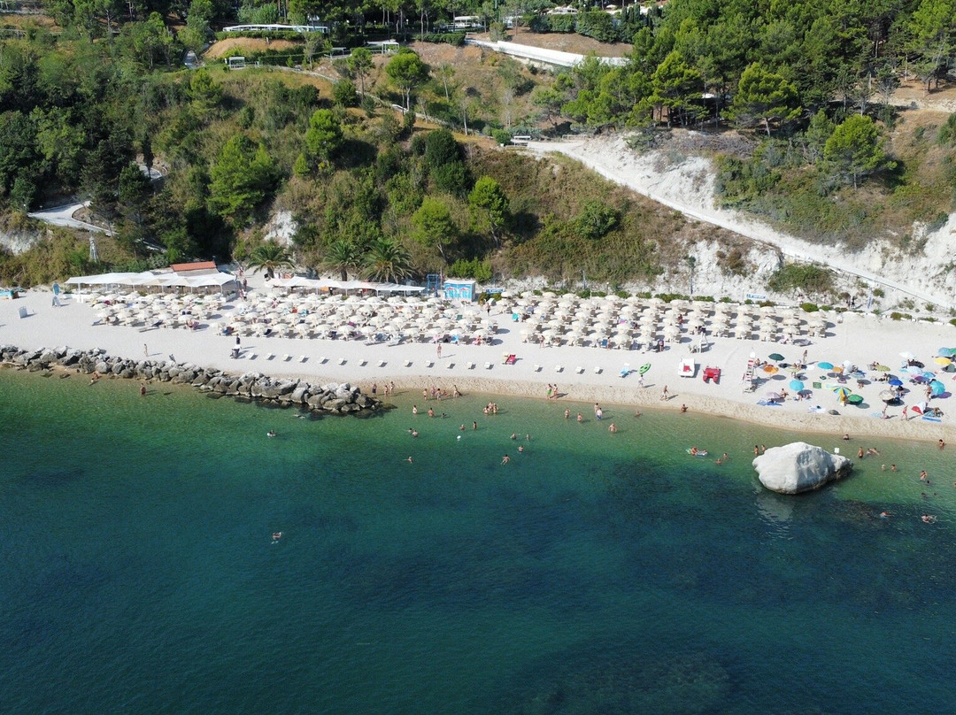 Spiaggia dei Frati-努马纳必去景点