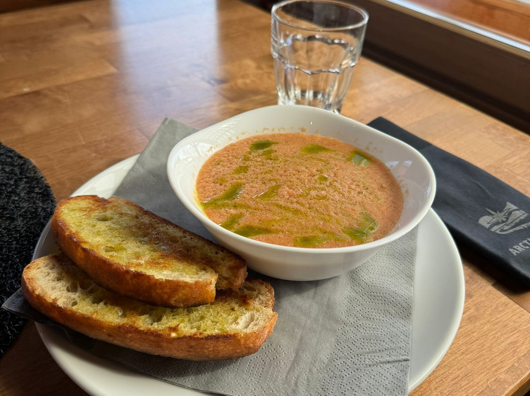 Arctic River Resort - Restaurant主图