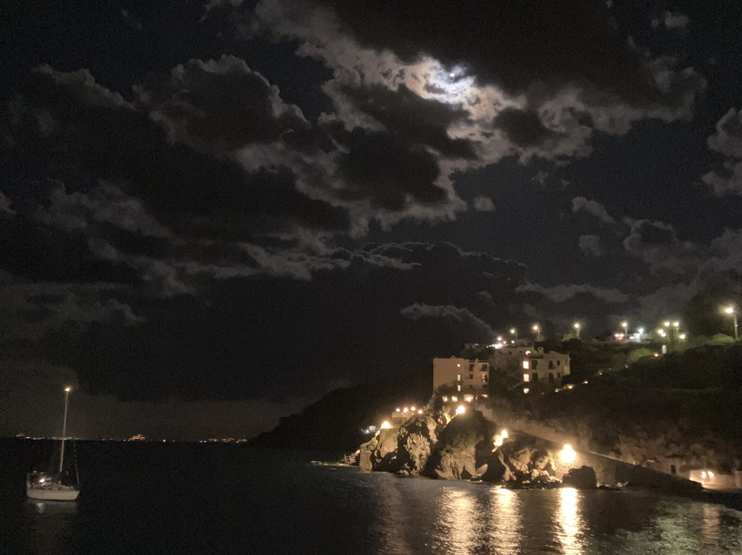 罗夏阿祖雷酒店主图