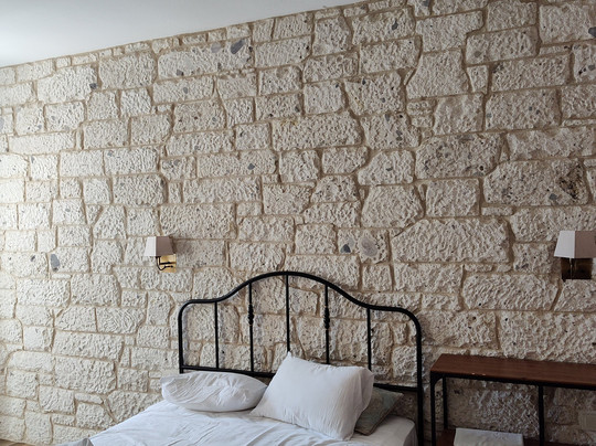 Nills Stone House主图