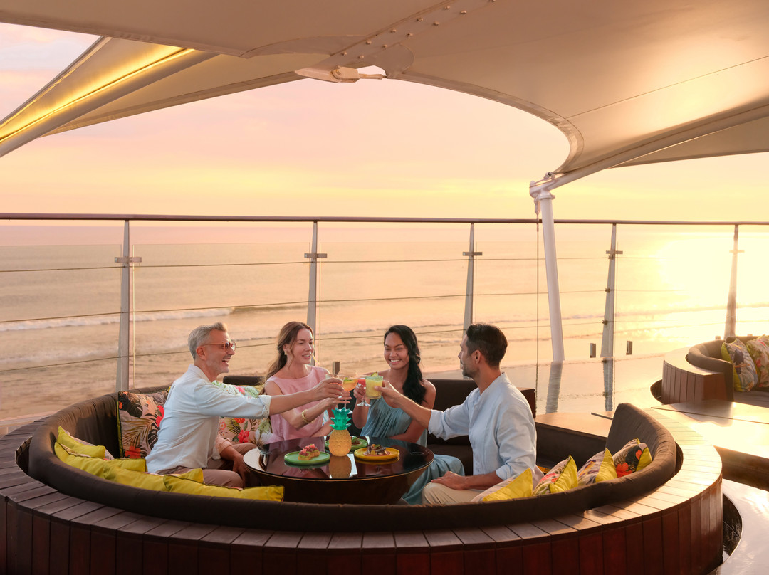Rooftop Sunset Bar at Double-Six