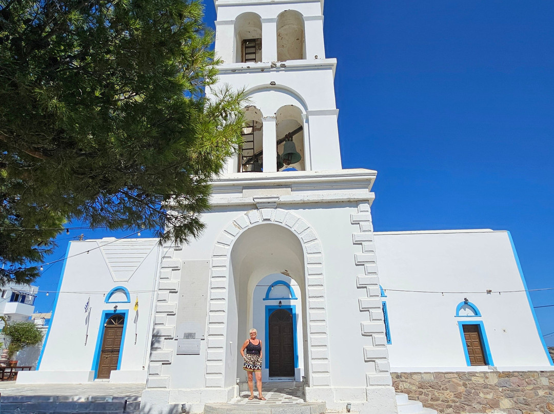 Church of Agios Haralambos-Adamas必去景点