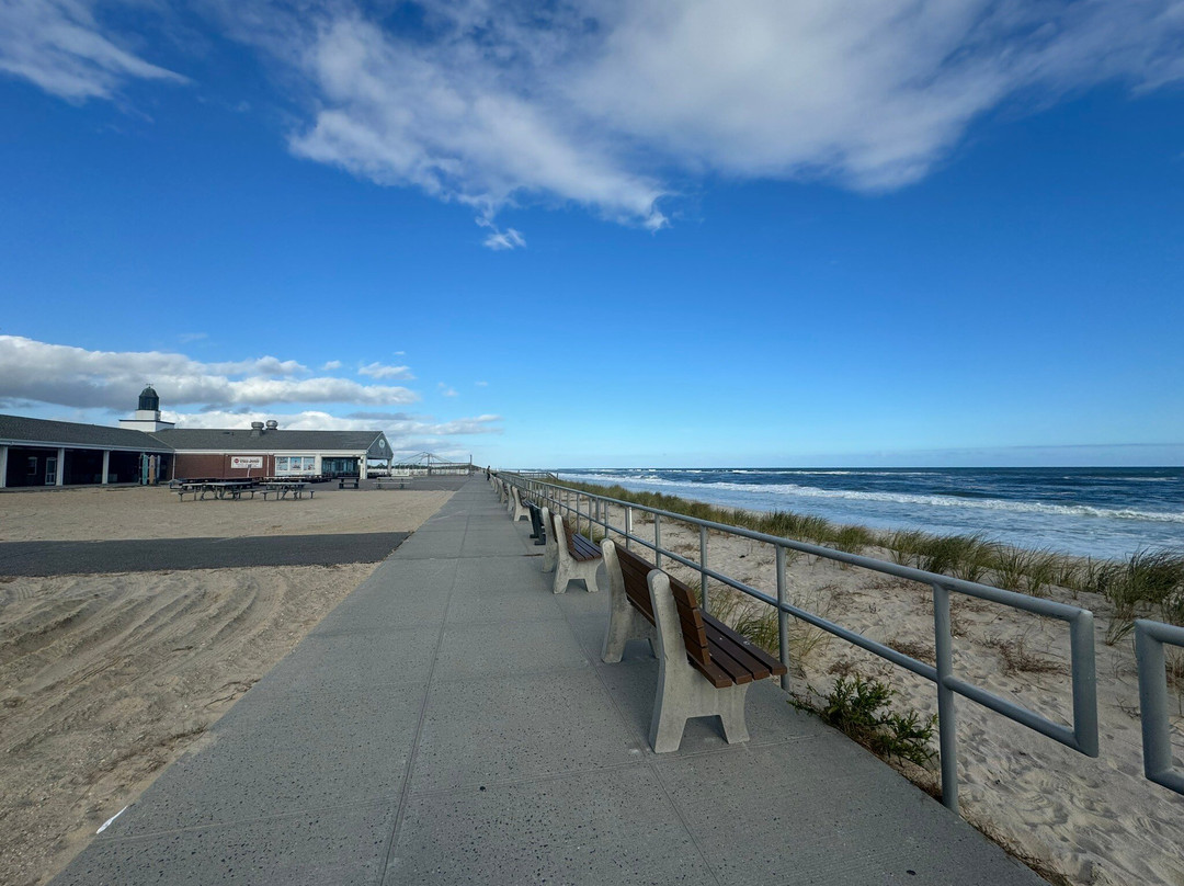 Smith Point Beach景点图片