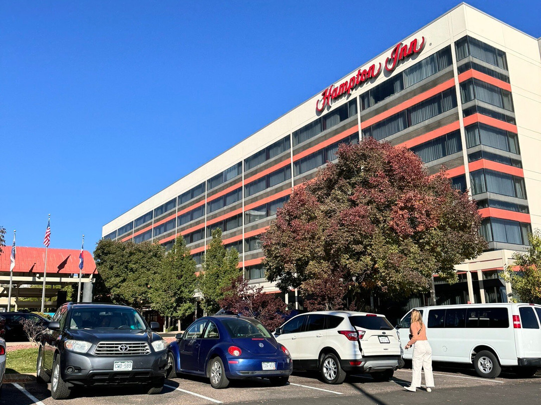 西丹佛联邦中心希尔顿恒庭酒店主图