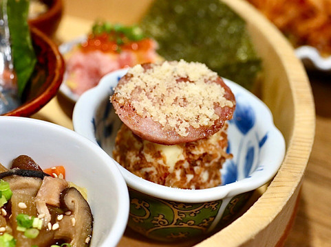 海鮮と浜焼き ネオ大衆個室酒場 キラクニ 金山駅本店