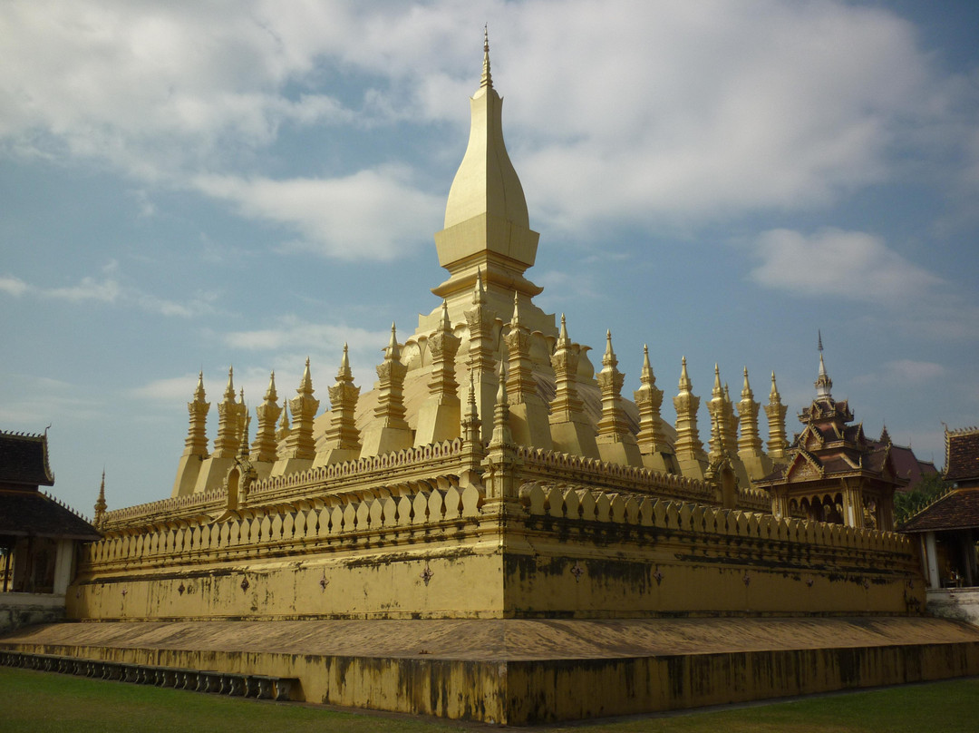 塔銮寺 (Pha That Luang)-万象必去景点