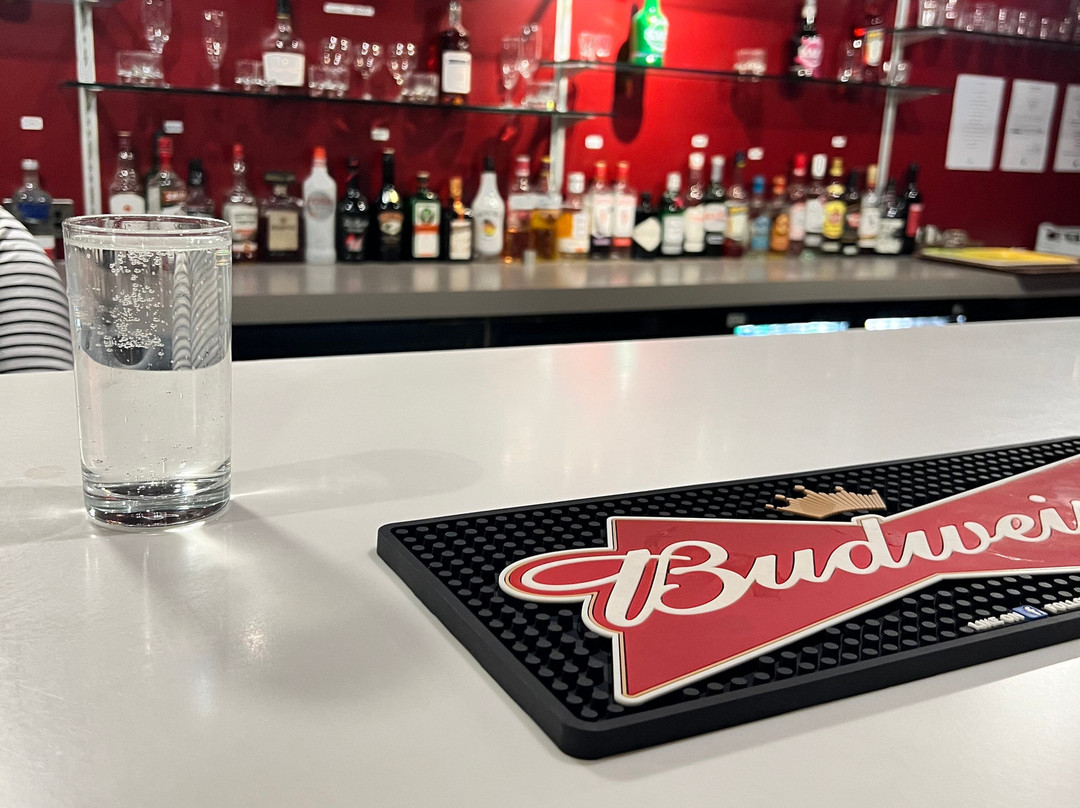 布拉德福德康铂酒店主图