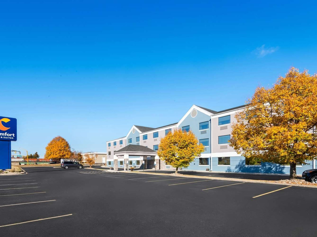 Comfort Inn & Suites主图