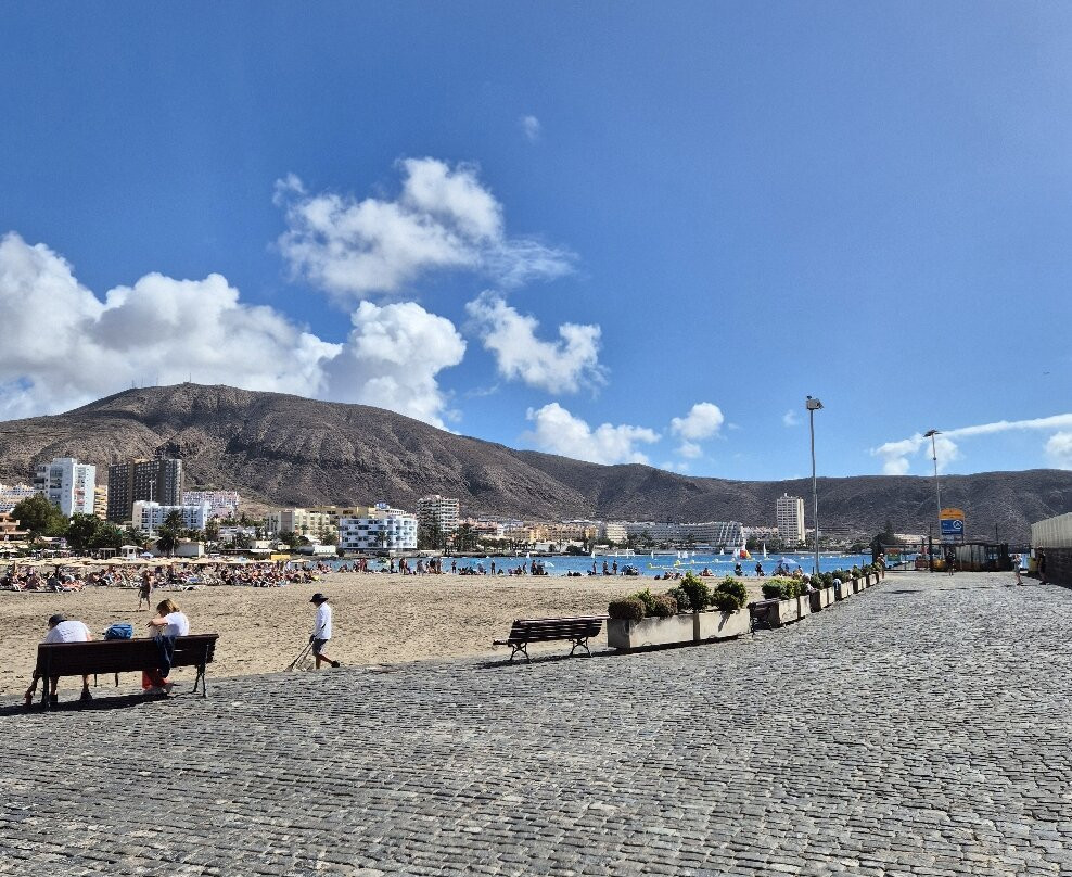 Playa de Los Cristianos-洛斯克里斯蒂亚诺斯必去景点