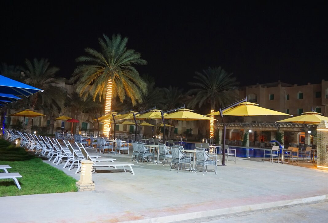 撒哈拉杜兹酒店主图