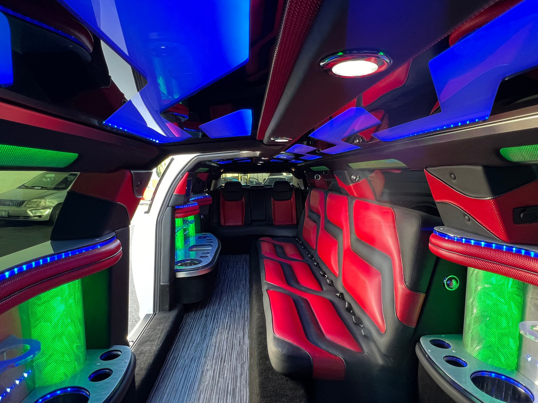1st Class Car & Limousine Service景点图片