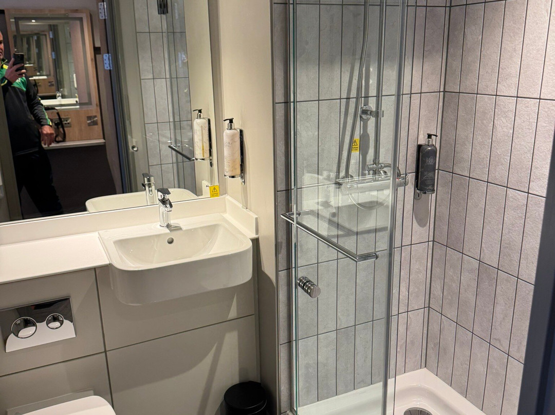 博尔顿普里米尔酒店-体育场主图