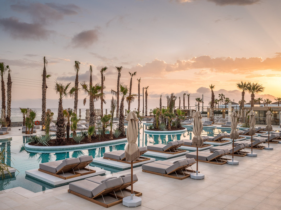 Stella Blue Seaside Resort主图