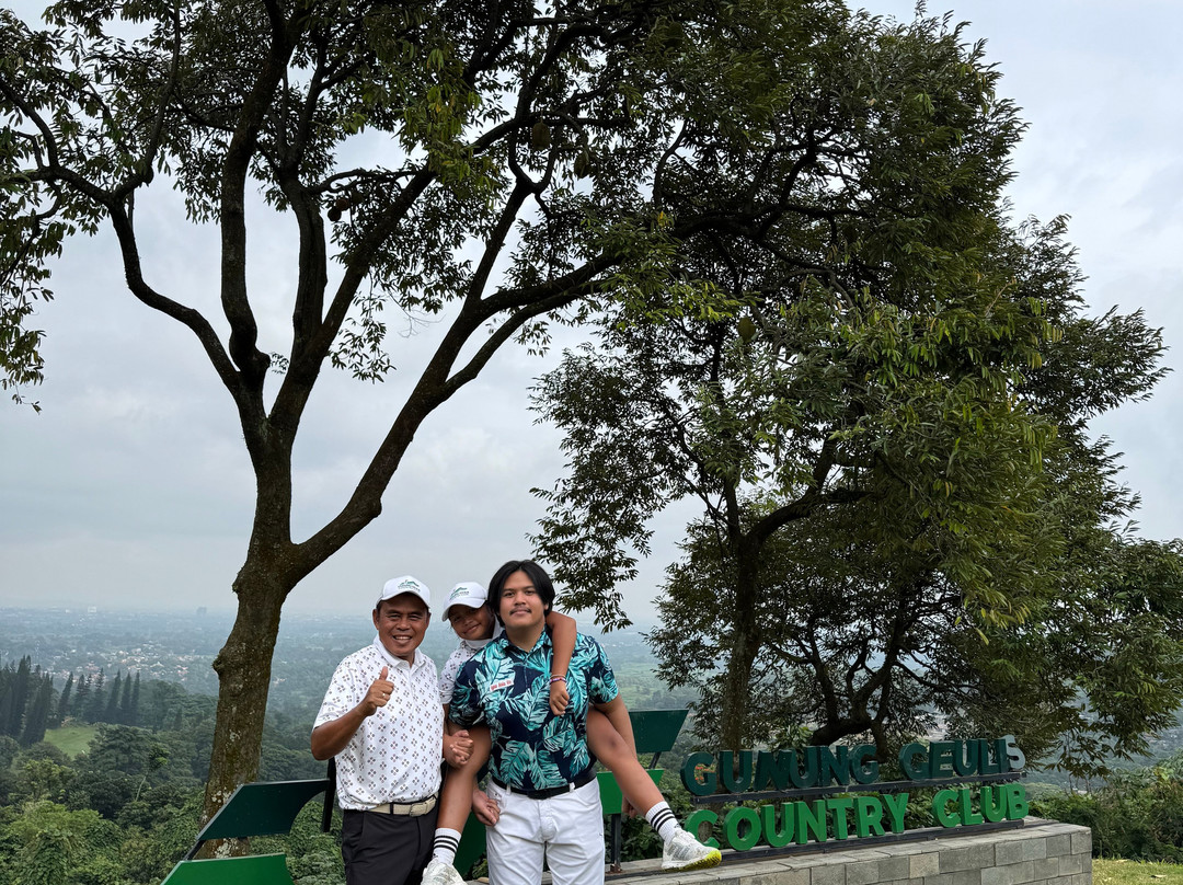 Gunung Geulis Country Club景点图片