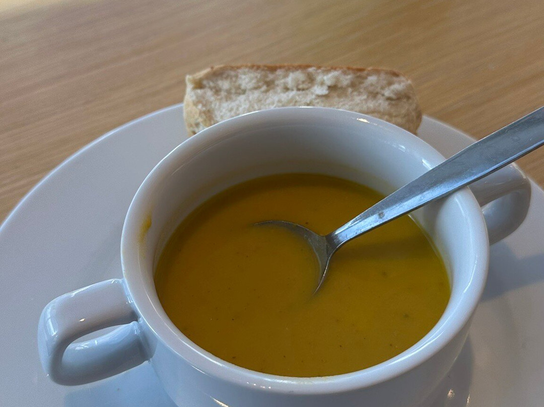 Plaza Premium Lounge Gatwick North Departures景点图片
