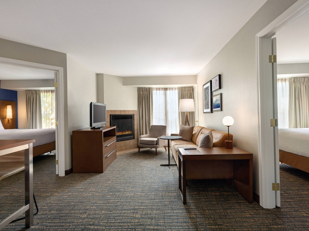 佛森酒店住宿-福尔瑟姆萨克拉门托原住客栈