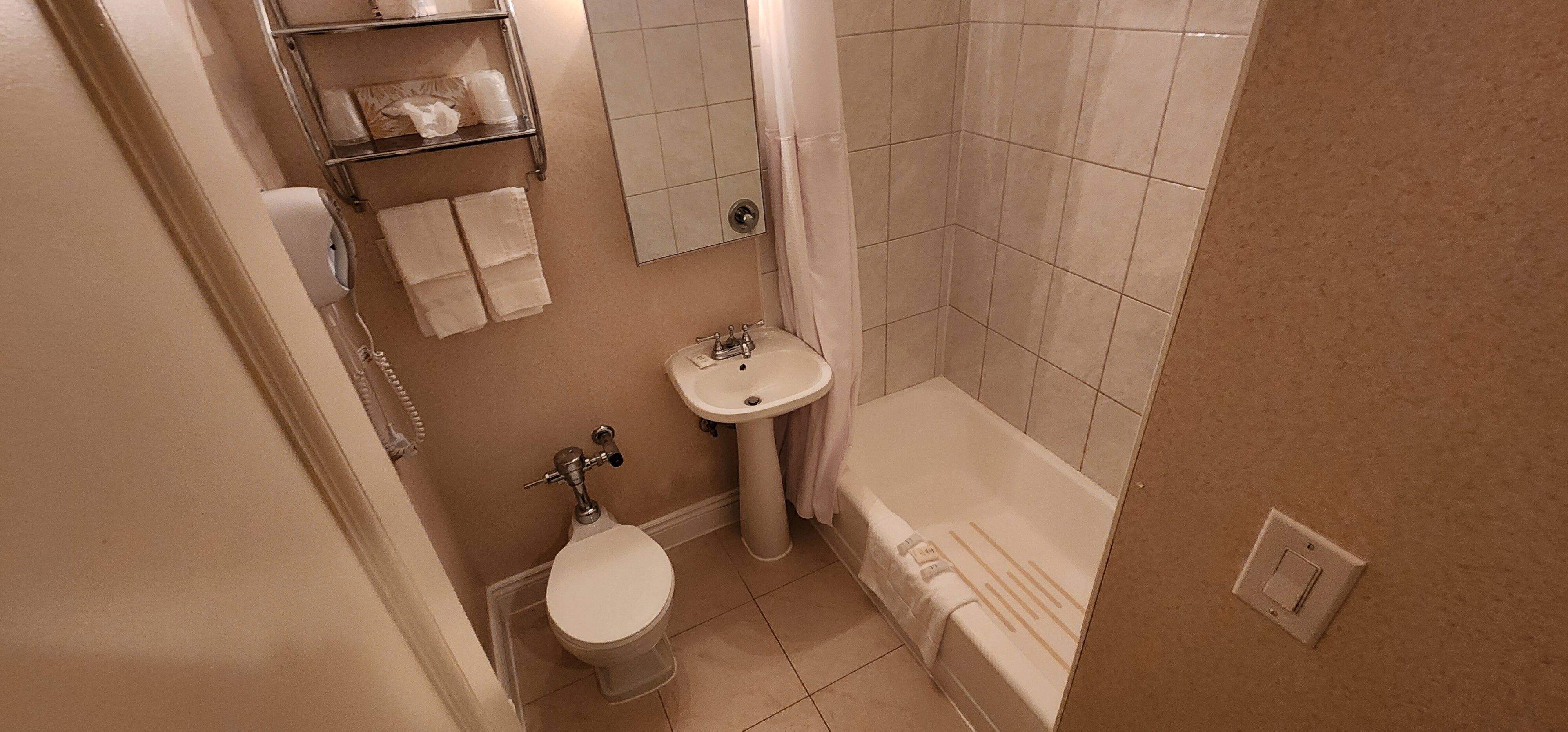 The Prince Arthur Waterfront Hotel-浴室