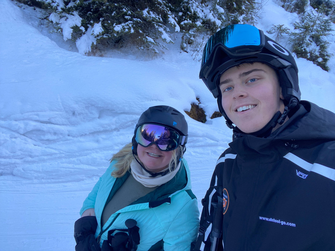 Family Skischool Go!-泉卡斯汀必去景点