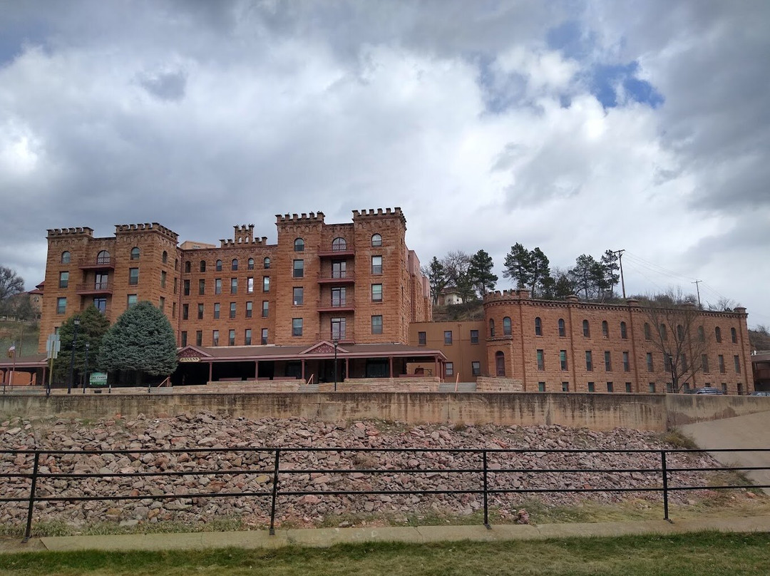 Springs Lodge & Cafe