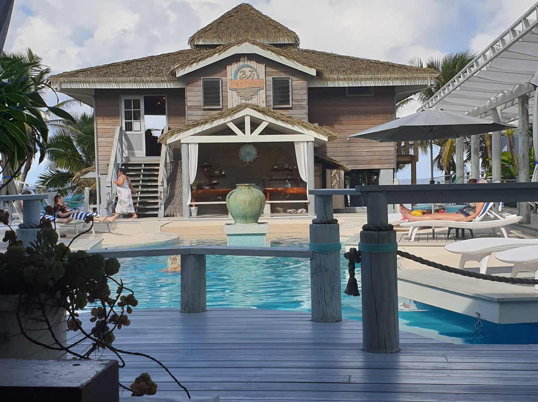 Ocean Escape Resort & Spa主图