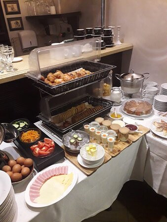 布鲁斯酒店主图
