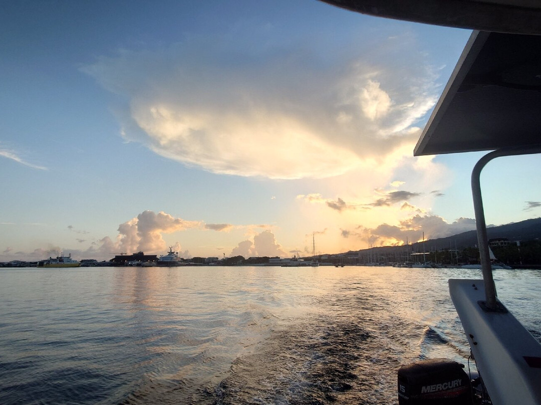 Escapade Charter Tahiti, Day tours景点图片