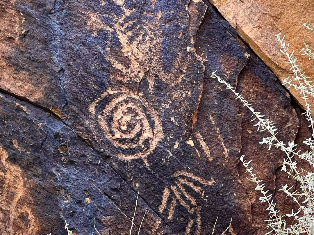 Parowan Gap Petroglyphs-Parowan必去景点