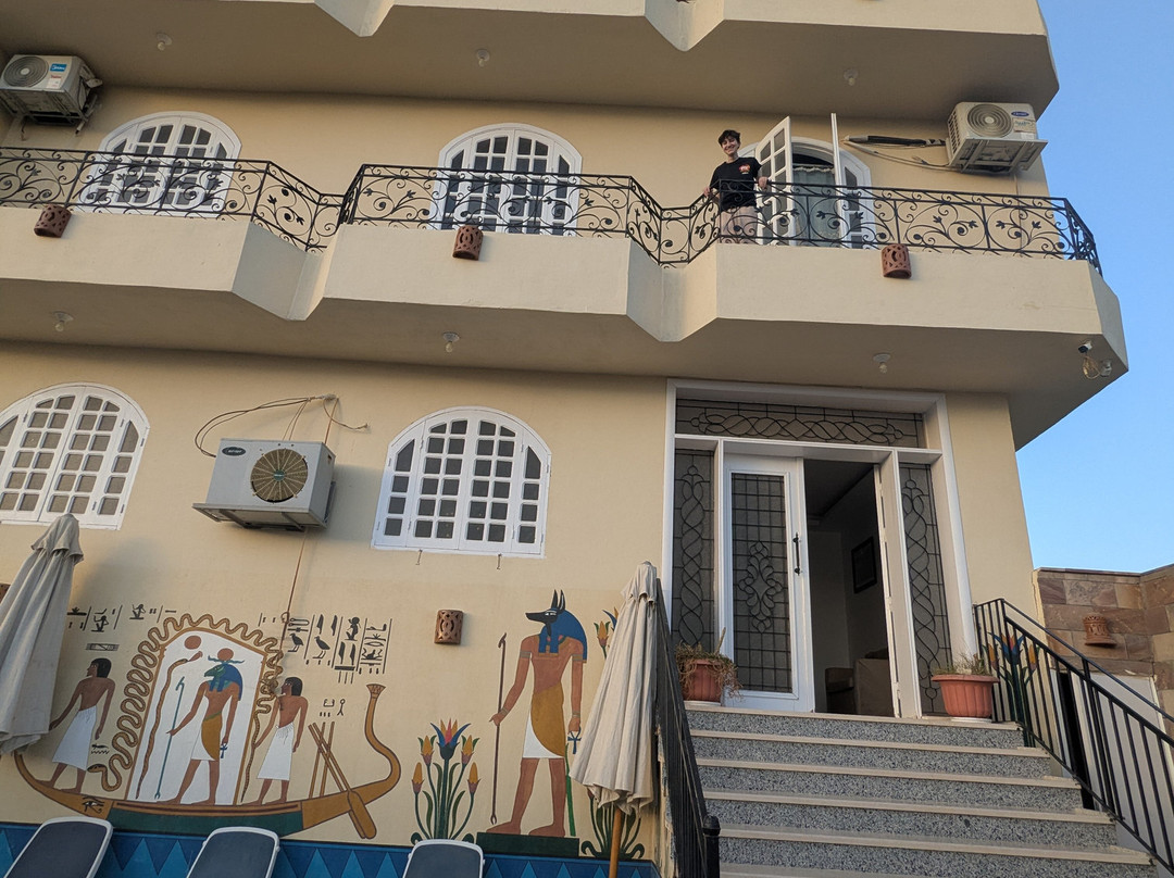 Royal Mountain Hotel主图