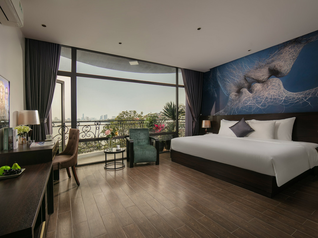 WESTLAKE PEARL SUITES & SPA