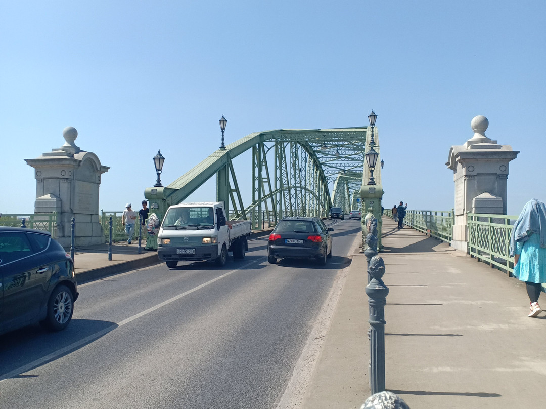Szent István Tér Esztergom景点图片