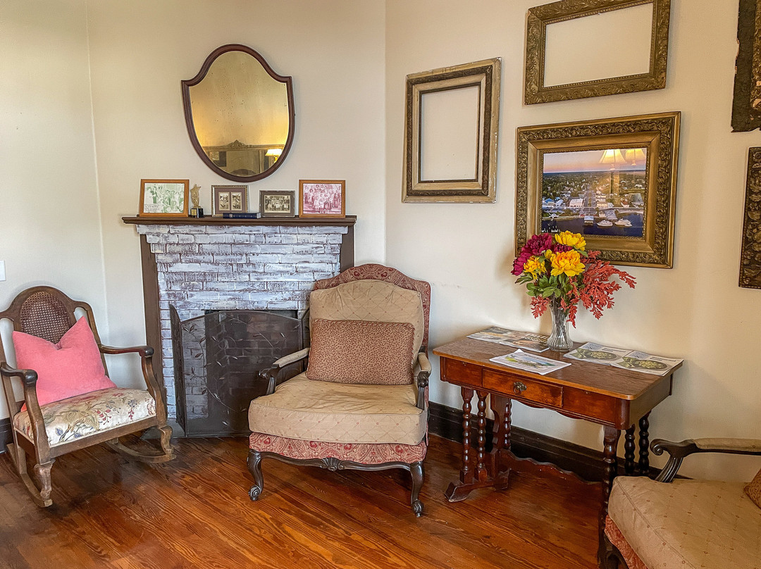 Riverview Hotel主图