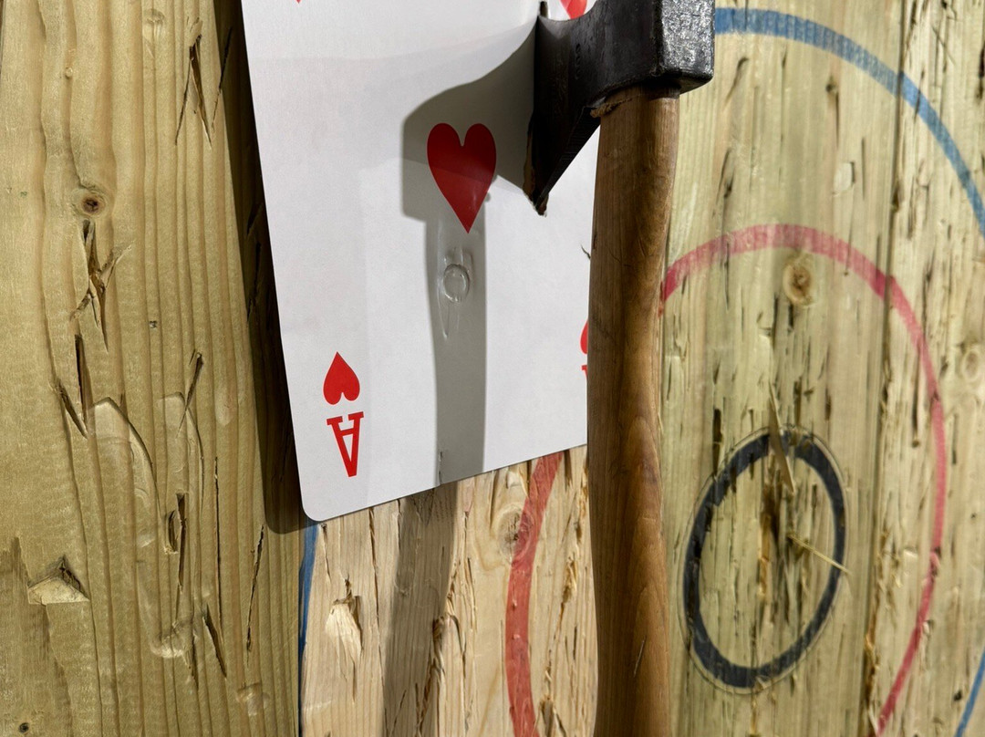 Valhalla North Axe Throwing-牛顿艾克利夫必去景点